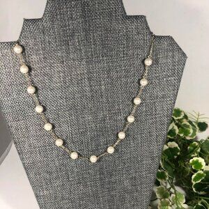Elegant Gold Tone Chain Necklace White Faux Pearls Classic Style